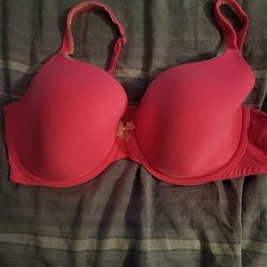 Victoria's Secret bra size 38DD